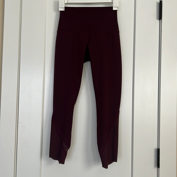 Lululemon Wunder Under Crop High-Rise *Roll Down Scallop Full-On Luxtreme 23” - Picture 3 of 8